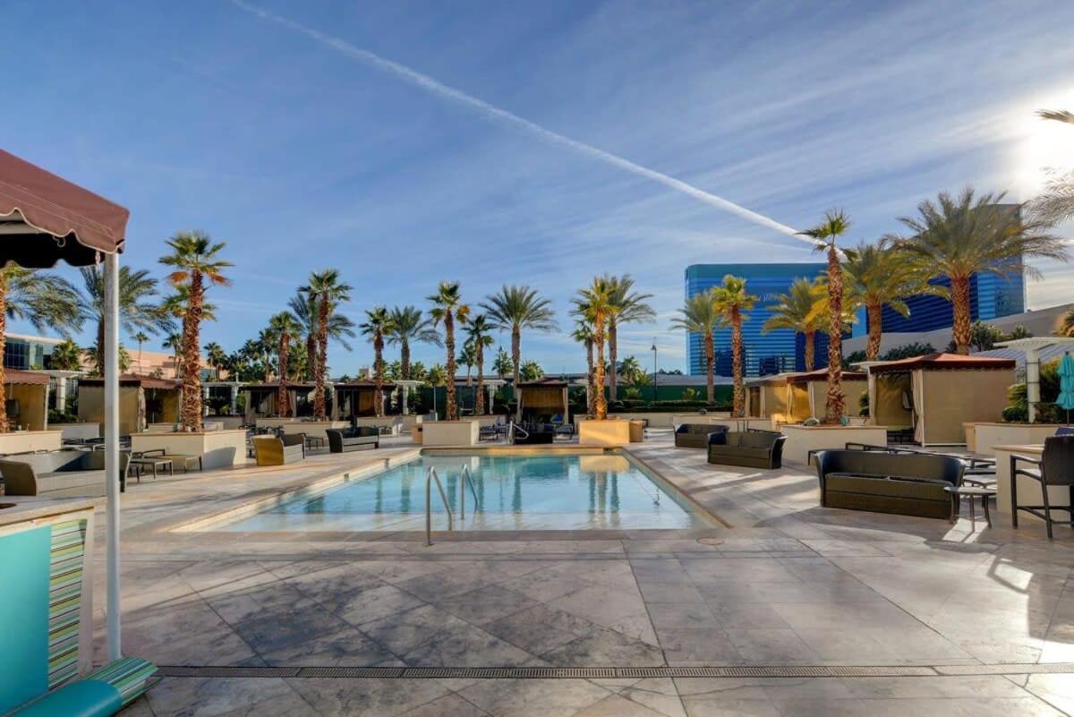 Mgm Signature-20-609 Strip View Jacuzzi Studio Лас-Вегас Экстерьер фото